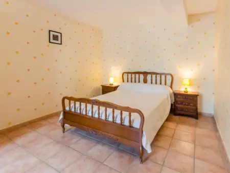 Maison rénovée 4 chambres avec jardin et parking en Champagne - Photo 8