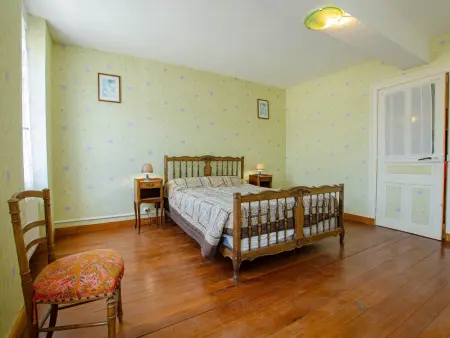 Maison rénovée 4 chambres avec jardin et parking en Champagne - Photo 11