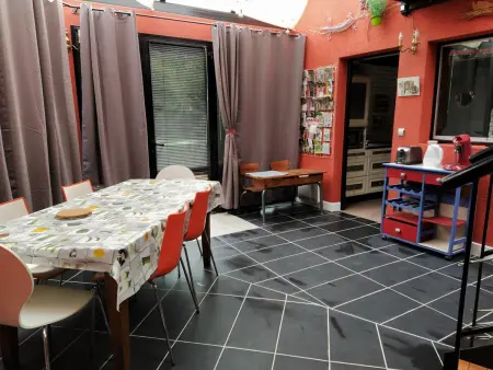 Maison charmante avec piscine privée et animaux admis - Photo 4