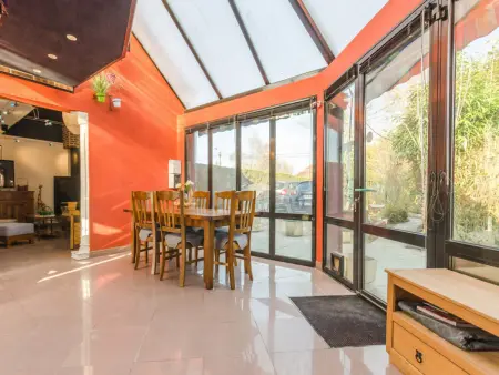 Maison charmante avec piscine privée et animaux admis - Photo 5
