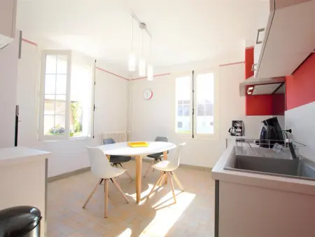Maison spacieuse pour familles et amis avec jardin et animaux acceptés - Photo 3