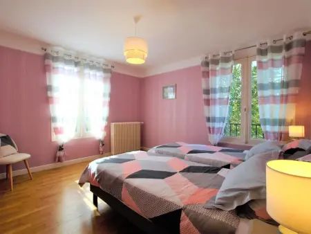 Maison spacieuse pour familles et amis avec jardin et animaux acceptés - Photo 8