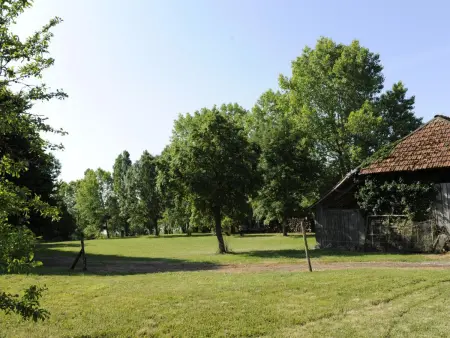 Gîte Champenois avec Terrasse et Jardin à Géraudot - Photo 9