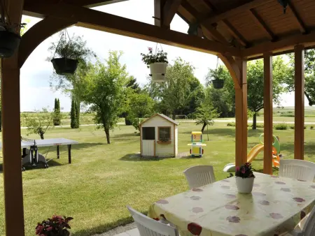 Maison indépendante avec jardin, à proximité de Troyes et des Lacs, idéale pour familles et activités extérieures - Photo 3