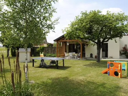Maison indépendante avec jardin, à proximité de Troyes et des Lacs, idéale pour familles et activités extérieures - Photo 4