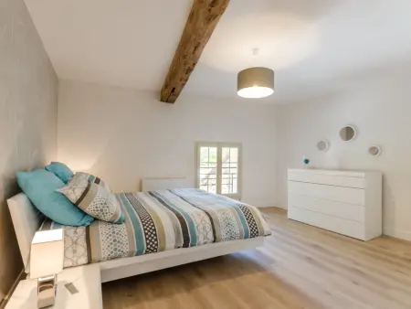 Gîte chaleureux avec cheminée proche Nigloland et vignobles, offrant jardin et équipements modernes - Photo 13
