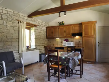 Gîte de charme au cœur du vignoble avec parc Nigloland à proximité, idéal famille et animaux accueillis - Photo 1