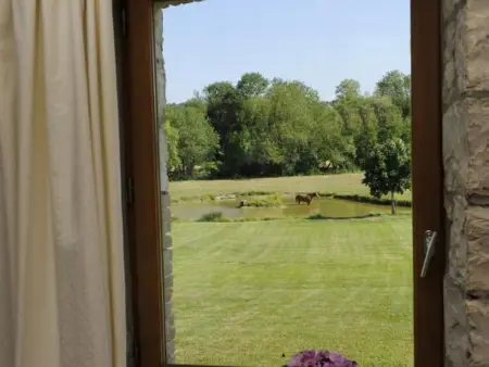 Gîte de charme au cœur du vignoble avec parc Nigloland à proximité, idéal famille et animaux accueillis - Photo 3