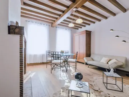 Maison familiale rénovée avec jardin, terrasse, vélos et équipements pour enfants à Pougy - Photo 5