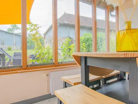 Maison familiale rénovée avec jardin, terrasse, vélos et équipements pour enfants à Pougy - Photo 7