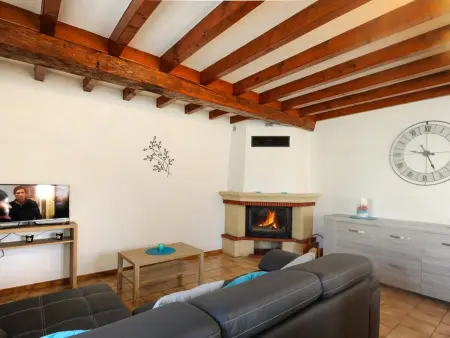 Gîte familial avec cheminée près des lacs de la Forêt d'Orient - Photo 2