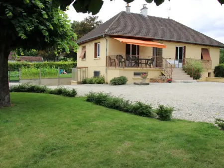 Maison avec jardin, animaux acceptés, proche lacs - Photo 13