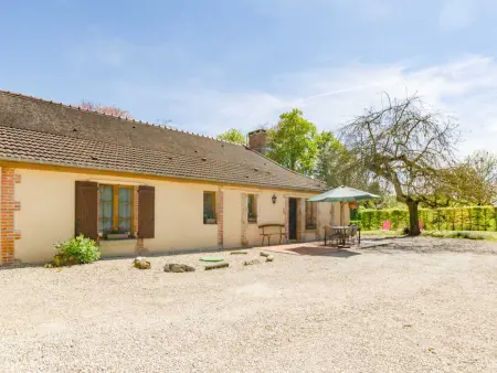 Gîte au Cœur du Parc Forêt d'Orient avec Jardin et Cheminée, Proche Troyes - Photo 8