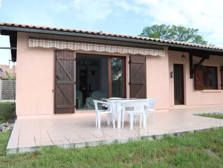 Maison Calme avec Jardin, Proche Lac et Centre, Animaux Bienvenus, Ménage Inclus - Photo 1