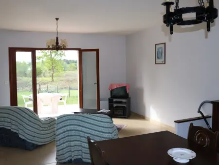 Maison Calme avec Jardin, Proche Lac et Centre, Animaux Bienvenus, Ménage Inclus - Photo 4