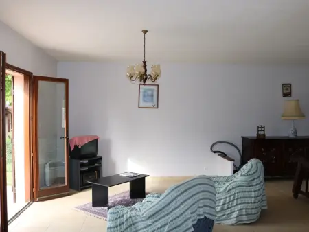 Maison Calme avec Jardin, Proche Lac et Centre, Animaux Bienvenus, Ménage Inclus - Photo 6