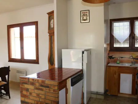Maison Calme avec Jardin, Proche Lac et Centre, Animaux Bienvenus, Ménage Inclus - Photo 9