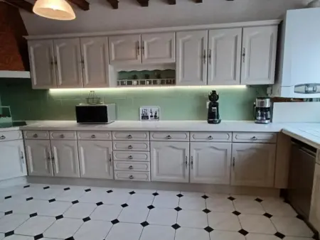 Gîte familial à Neuville-sur-Vanne, avec jardin et parking - Photo 5