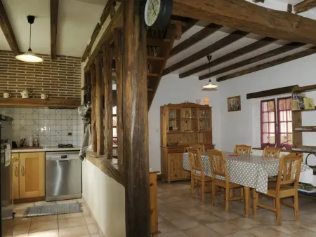 Maison Vignoble avec Cheminée et Animaux Acceptés - Photo 4