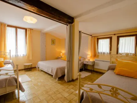 Maison familiale proche Troyes avec WiFi et animaux admis - Photo 2
