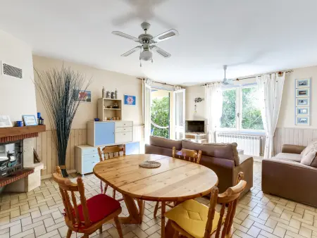 Villa T4 à Biscarrosse Plage, jardin privé, WiFi, 50m de la plage, 6 personnes - Photo 4