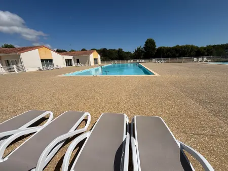 Maison 2 chambres au calme avec piscine, proche plages et commerces - Photo 1