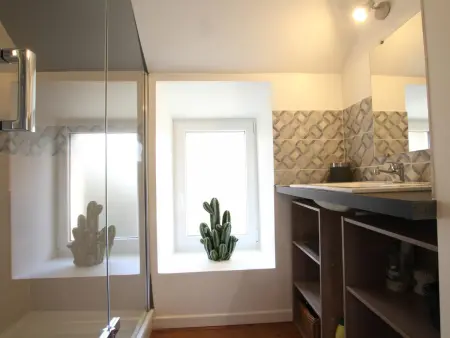 Maison mitoyenne au cœur de Barfleur avec cour privée - Animaux acceptés - Photo 6