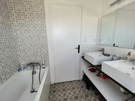 Villa moderne au calme, terrasse, jardin clos, à 500m de la plage de Kairon, proche commerces et loisirs - Photo 22