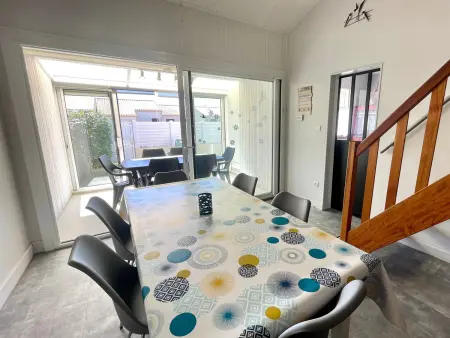 Maison tout confort proche plage avec véranda et parking privatif - Photo 6