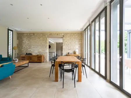 **Charmant Mas Rénové avec Piscine et Jardin au Cœur de la Provence!** - Photo 8