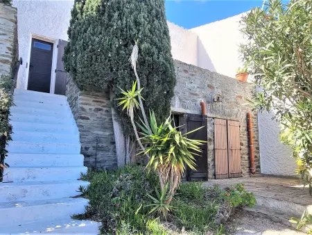 Villa F4 Méditerranéenne avec Accès Direct Crique et Parking - Photo 1
