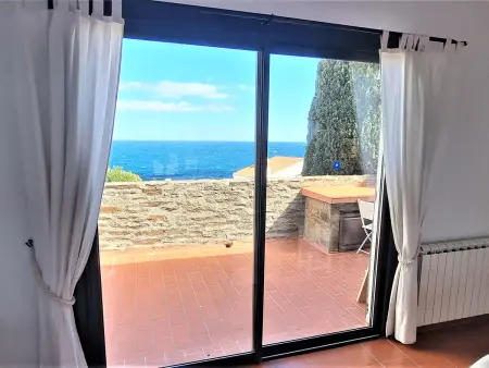 Villa F4 Méditerranéenne avec Accès Direct Crique et Parking - Photo 6