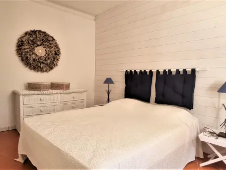 Villa F4 Méditerranéenne avec Accès Direct Crique et Parking - Photo 8