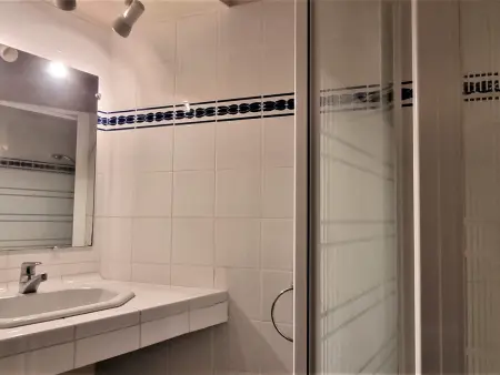 Villa F4 Méditerranéenne avec Accès Direct Crique et Parking - Photo 9