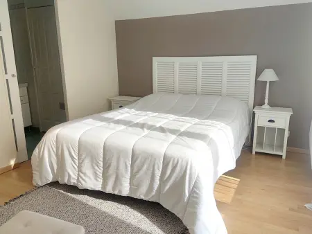 Maison récente 6 pers., proche plage, jardin paisible, activités variées - Photo 5
