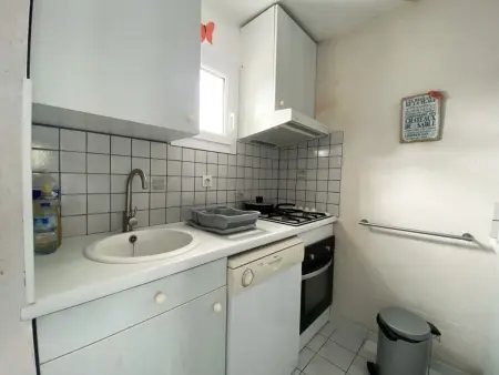 Maison calme avec jardin, à 500m de la plage, proche commerces, bien équipée pour 4 personnes - Photo 4