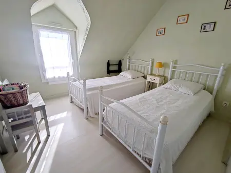 Maison calme avec jardin, à 500m de la plage, proche commerces, bien équipée pour 4 personnes - Photo 6