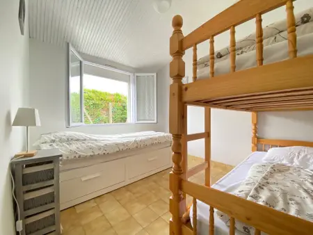 Maison de Charme au Calme avec Jardin Clos, WIFI, Proche Plage du Marais Girard, Animaux Acceptés - Photo 9