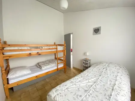 Maison de Charme au Calme avec Jardin Clos, WIFI, Proche Plage du Marais Girard, Animaux Acceptés - Photo 10