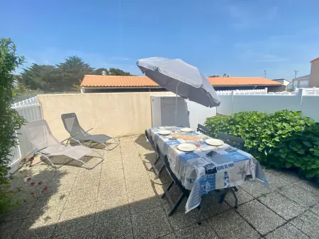 Maison à 300m de la plage, avec terrasse, parking privatif, animaux admis ! - Photo 1