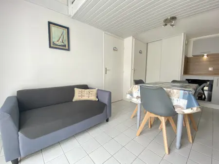 Maison à 300m de la plage, avec terrasse, parking privatif, animaux admis ! - Photo 4