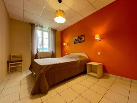 Gîte rénové 2018, au cœur de la nature, activités plein air, 3 chambres, jardin privatif, proche Via Fluvia - Photo 5