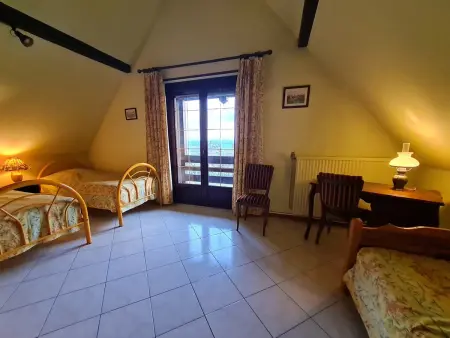Voici une suggestion de titre :

Gîte charmant près de Nancy avec climatisation, WiFi, barbecue et parking privé - Photo 3
