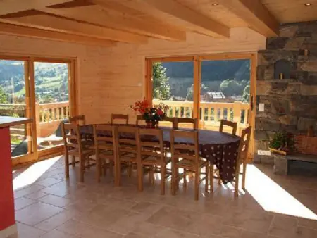 Chalet familial, 5 chambres, hammam, cheminée, près des pistes - Photo 4
