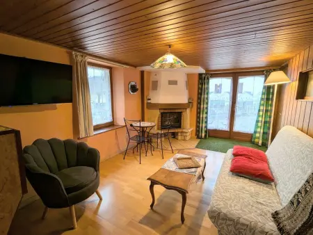 Appartement cosy au cœur de Vagney, proche commerces et sentiers, terrasse et cheminée, à 15km Gérardmer - Photo 1