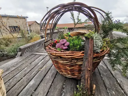 Gîte Familial à Riotord avec Jardin et Aire de Jeux - Photo 22