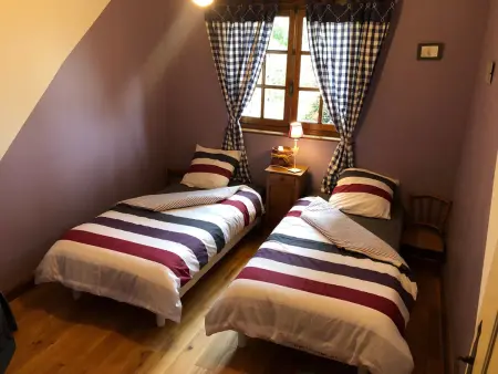 Évasion champêtre : Maison avec piscine, tennis, et étang au cœur de 50 hectares de forêt - Photo 17