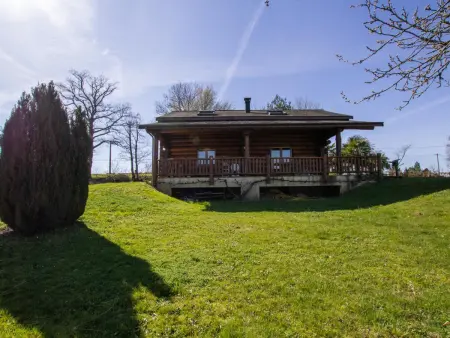 Chalet confortable au bord d'un étang à Dussac - Photo 2