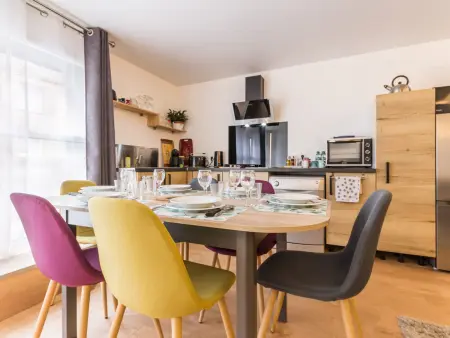 Maison de ville à St Nazaire, près du front de mer, climatisée, 3 chambres avec sdb privatives, WiFi - Photo 1