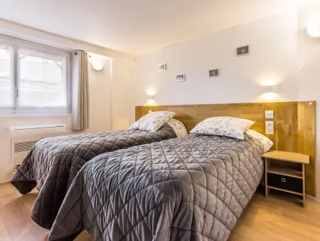 Maison de ville à St Nazaire, près du front de mer, climatisée, 3 chambres avec sdb privatives, WiFi - Photo 5